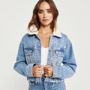 Abercrombie & Fitch cropped denim trucker jacket with sherpa collar